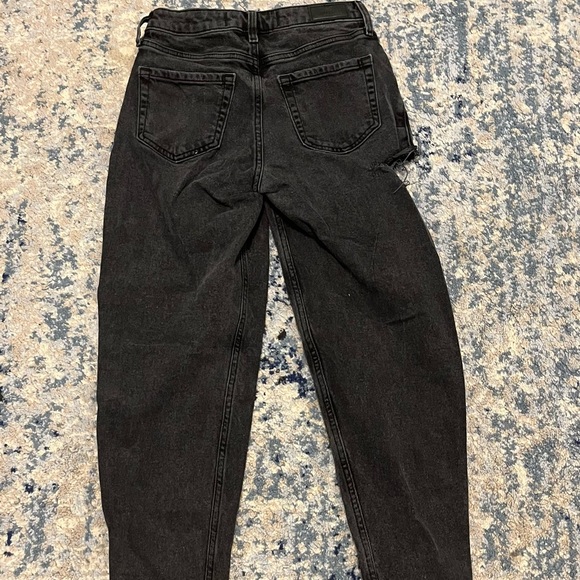 Hollister ripped mom jeans 0S - Picture 3 of 5